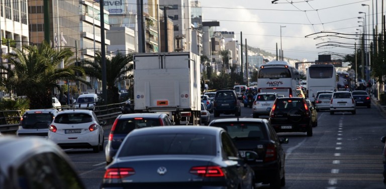 ΥΠΟΙΚ: Έτσι υπολογίζεται το εισόδημα από παραχώρηση εταιρικού Ι.Χ.